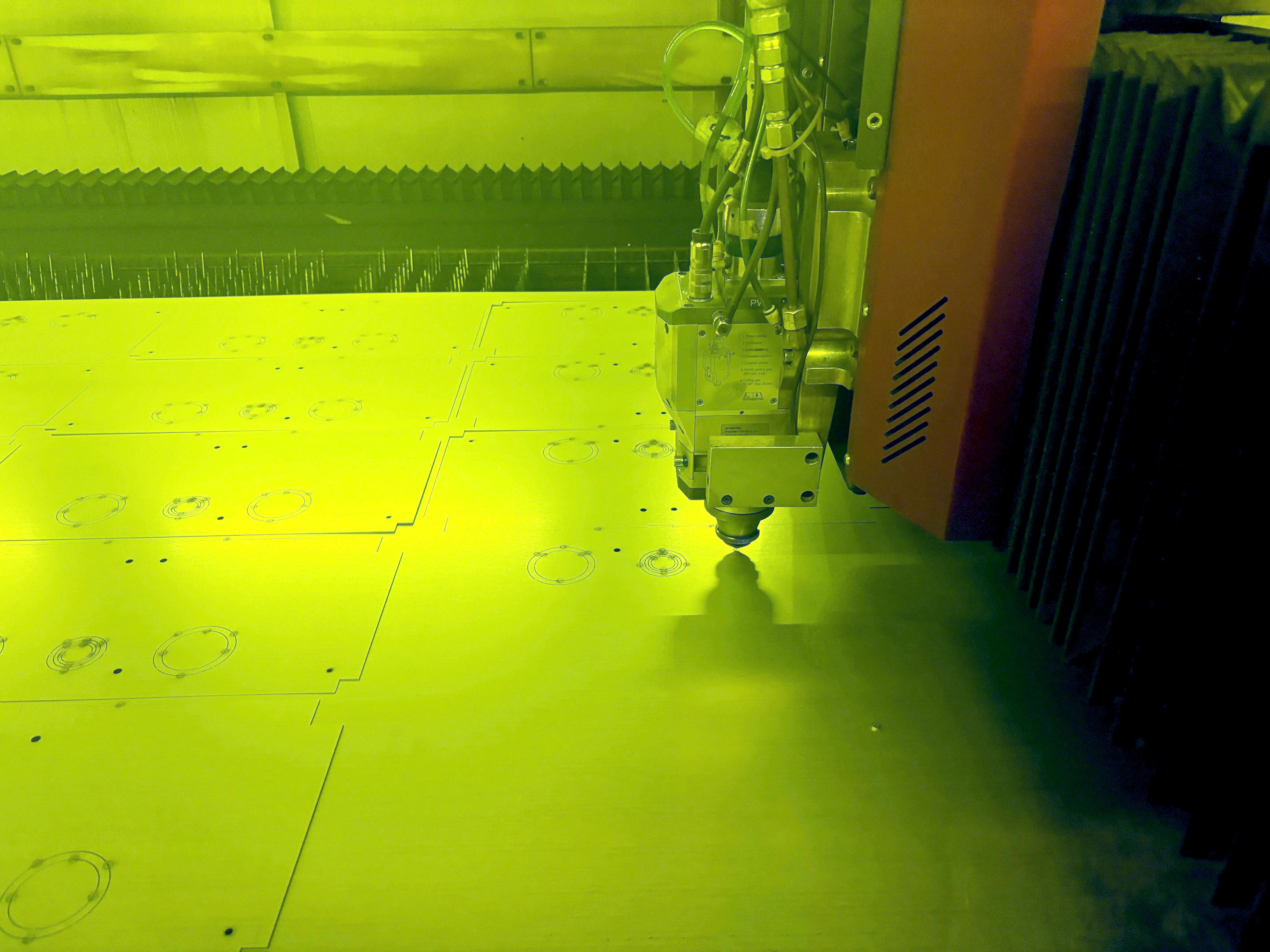 Metal-Fabricator for PDU OEM Manufacturers Made in USA Tendon Manufacturing